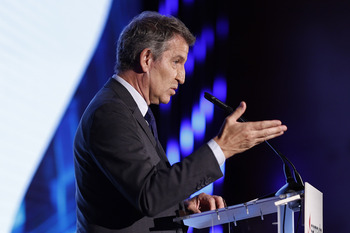 Feijóo defiende una 