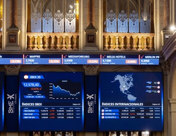 La Bolsa española cae el 0,69% ante las tensiones comerciales