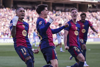 Agarrados a un hilo invisible