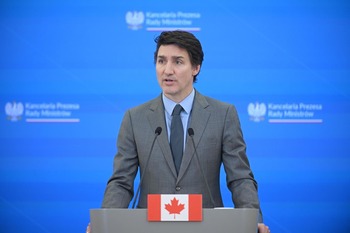 EEUU suspende durante 30 días los aranceles del 25% a Canadá