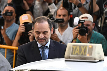 El Supremo pide al PSOE informar sobre las donaciones de Ábalos