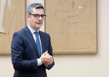 Bolaños, citado para testificar sobre la asesora de Begoña Gómez