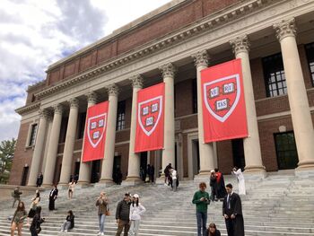 Trump cancela todos los fondos federales destinados a Harvard