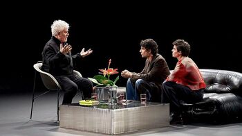 Javier Calvo y Javier Ambrossi rinden tributo a Pedro Almodóvar