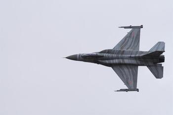 Polonia cierra temporalmente su espacio aéreo