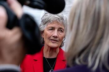 Abren las urnas en Irlanda