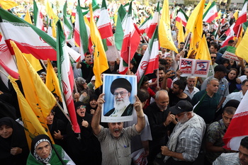 Jamenei felicita a Irán por su 