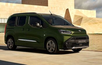 Más seguridad  y confort para la familia Proace