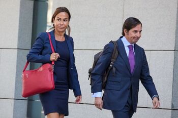 La Audiencia Nacional prohíbe salir de España a Pardo de Vera