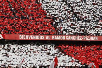 Clausuran parcialmente el Pizjuán por los altercados del derbi