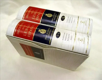 'Crudivorismo', 'milenial' y 'turismofobia' entran en la RAE