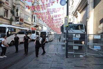 Estambul, bloqueada por las protestas