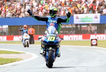 Moreira gana y Canet estrecha diferencias con González