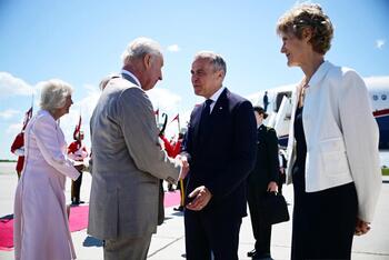 Carlos III llega a Canadá en visita oficial