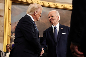 Trump cuestiona que no se anunciara antes el cáncer de Biden