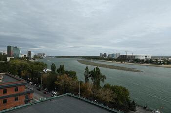 Ocho heridos en Kiev tras un nuevo ataque ruso con misiles