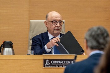 Montero fulmina al subdirector de Tributos Locales imputado