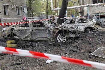 Al menos siete muertos y 70 heridos en un ataque ruso en Dnipró