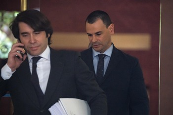 La pareja de Ayuso se niega a declarar