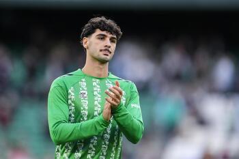 'Johnny' Cardoso refuerza el centro del campo del Atlético