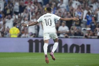 Mbappé salva el estreno en Liga del Real Madrid