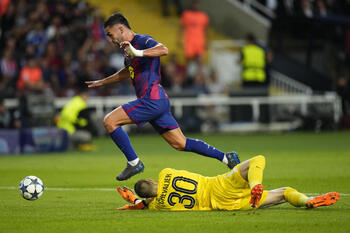 El fondo de armario del PSG remonta al Barça en Montjuïc

