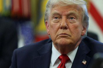 Una docena de estados de EEUU demanda a Trump por los aranceles