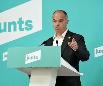 Junts recupera la hoja de ruta del procés y exige un referéndum