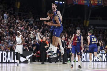 El Barça sufre para ir quinto a los 'Playoffs'