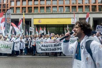 Los médicos inician una nueva huelga por el Estatuto Marco