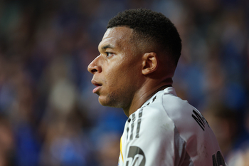 A falta de un equipo, Mbappé