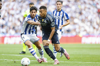 El Real Madrid sobrevive en Anoeta