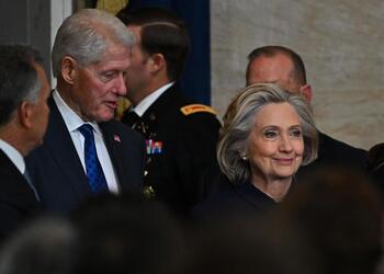EEUU cita a declarar a los Clinton por el 'caso Epstein'