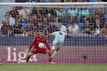 El Levante sobrevive al asedio del Betis 