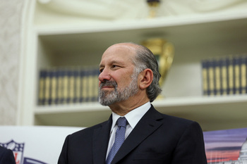 EEUU mantiene el arancel del 10% a los productos de Inglaterra