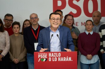 Gallardo dimite como secretario general del PSOE extremeño