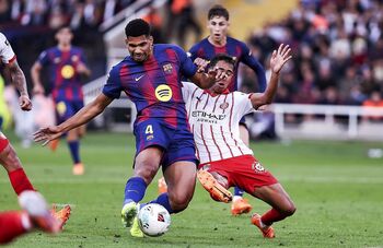 Araújo, delantero accidental