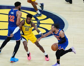 Haliburton deja a los Pacers a un paso de las finales

