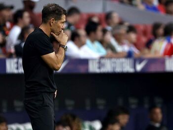 Simeone se atasca