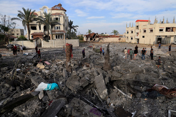 Nuevos ataques de Israel en Gaza dejan un centenar de muertos