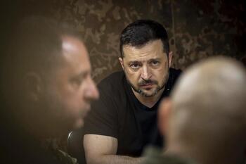 Ucrania bombardea una refinería de petróleo en Sarátov