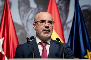 El juez del 'caso Begoña Gómez' acata la orden de la Audiencia