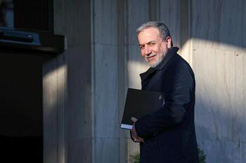 Irán se reunirá en Suiza con representantes de la UE