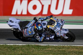 Alex Márquez se adjudica la victoria en solitario