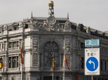 Banco de España mejora su previsión de PIB en 2025 al 2,9%