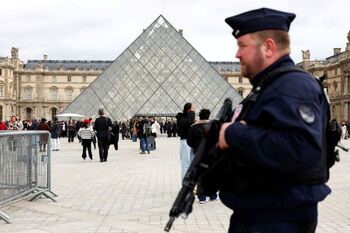 El Louvre priorizó invertir en arte antes que en seguridad