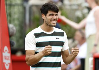 Alcaraz se acerca al número uno de Sinner