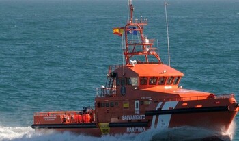 Desaparecidos doce migrantes tras saltar al agua en Baleares