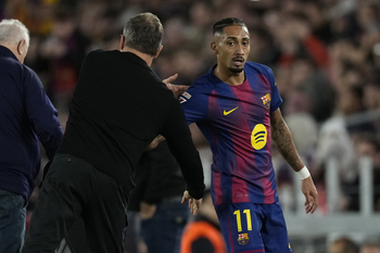 Dani Olmo y Raphinha lideran la fiesta del Barça 