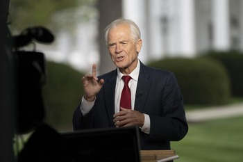 El asesor de Comercio de Trump rechaza hablar de exenciones